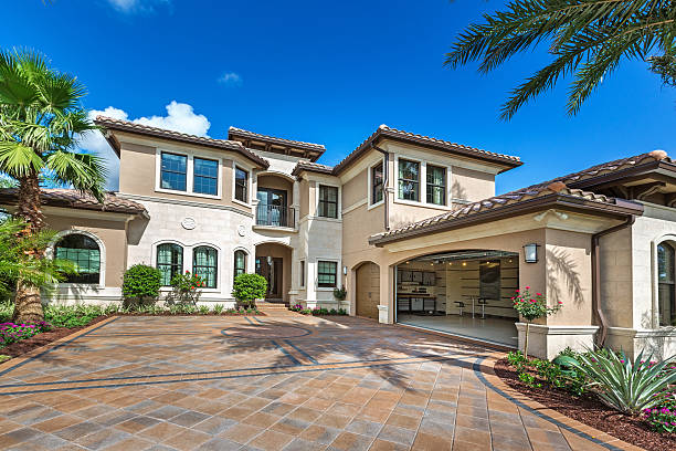 Best Best Driveway Pavers  in Lynn, IN